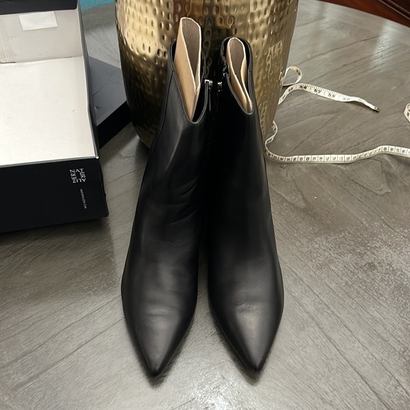 Naturalizer Dario Pointed Toe Bootie in Black Leather (WIDE) - Picture 6 of 13